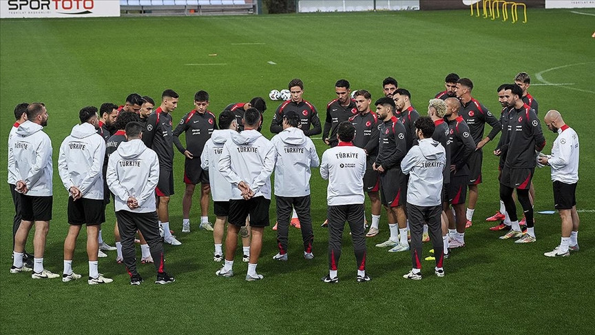 A Milli Futbol Takımı, Karadağ maçının hazırlıklarına başladı